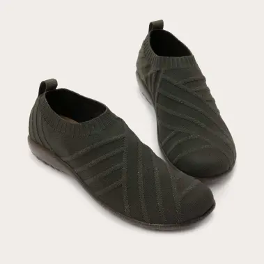 Naot Okahu Women's - Browns Shoe Fit Company